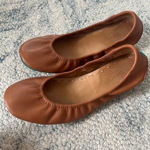 Chestnut tieks balet flats